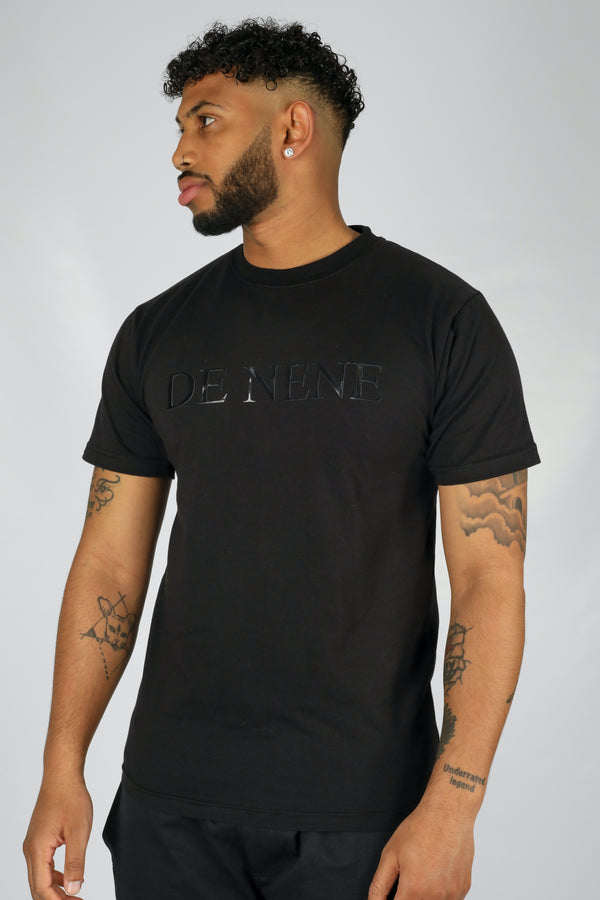 DE NENE BLAXK ON BLAXK - T-SHIRT