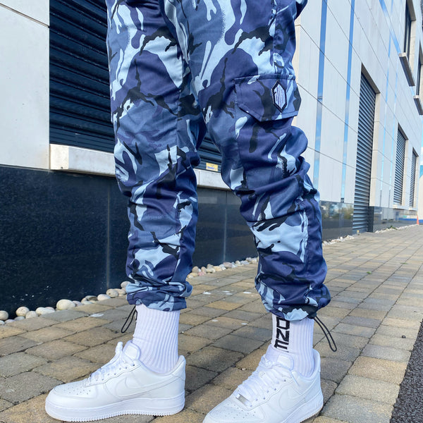 DE NENE CARGO PANTS - BLUE/CAMO